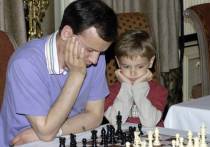Аркадий Дворкович, с днём рождения которого СМИ связывали приезд в Россию экс-министра Михаила Абызова, летал в Сан-Марино на шахматный турнир