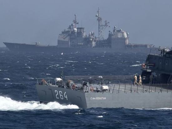 Пять кораблей НАТО через несколько часов войдут в Черное море
