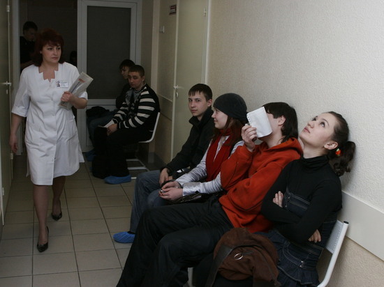 Жители Берёзовского пожаловались на очереди в городской больнице