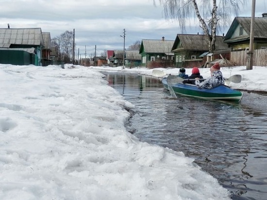 По улицам в Тверской области поплыли люди