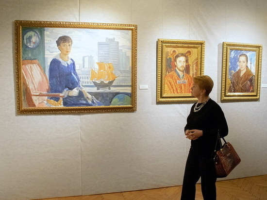 Воронежцам представили выставку работ Ильи Глазунова