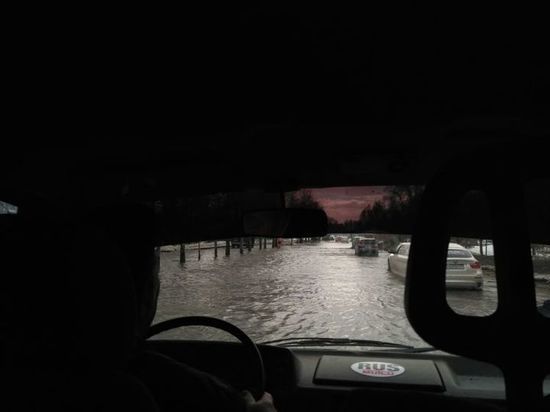 Две улицы в Авиастроительном районе Казани оказались под водой
