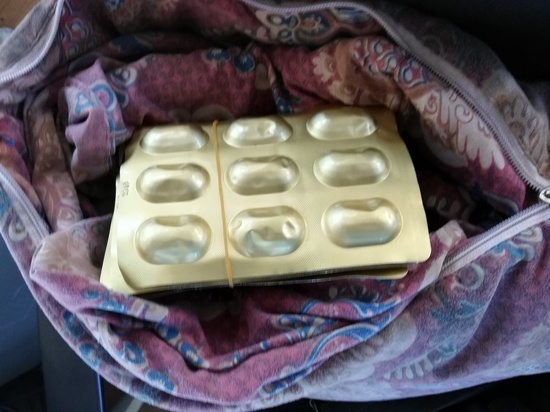 Запрещенные таблетки пытались провезти в подушке из КНР в Забайкалье