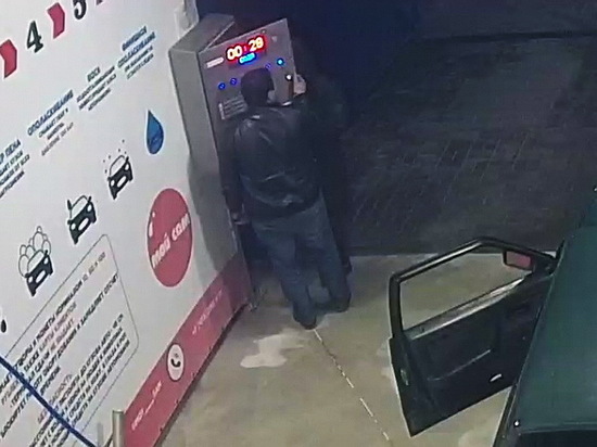 В Воронеже поймали похитителей платежных терминалов