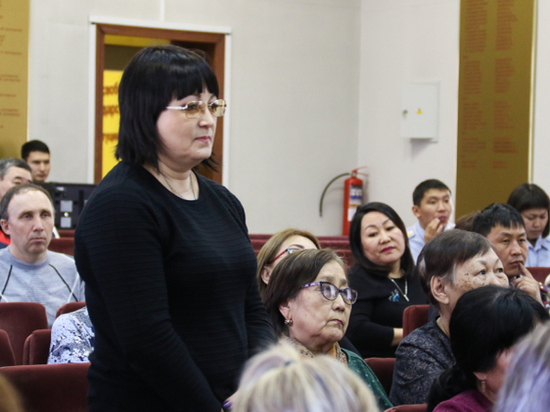 В Улан-Удэ вдовы погибших полицейских встретились с руководством МВД