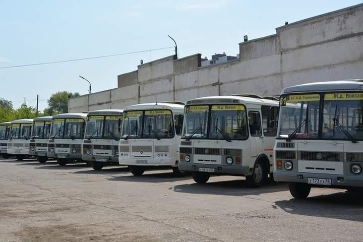 56н автобус оренбург. Автобус Оренбург. Оренбургский автобус. Автобус 51. Муниципальные автобусы Оренбург.