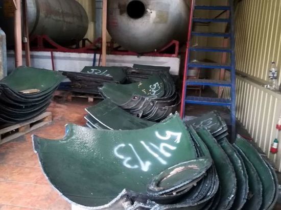 Что происходит в цехе по производству секс-кукол за 12 тысяч долларов новые фото Что происходит в цехе по производству секс-кукол за 12 тысяч долларов новые фото