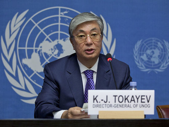 Новый президент Казахстана поддержал переход на латиницу