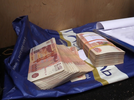 В Белгороде задержали сотрудницу налоговой за взятку в 2,75 млн рублей