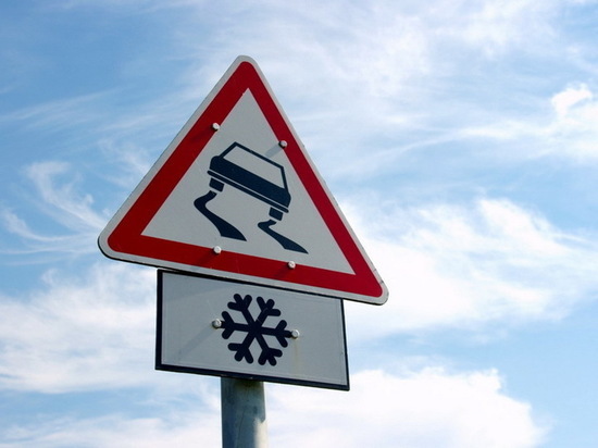 ГИБДД предупреждает воронежцев об опасных дорожных условиях