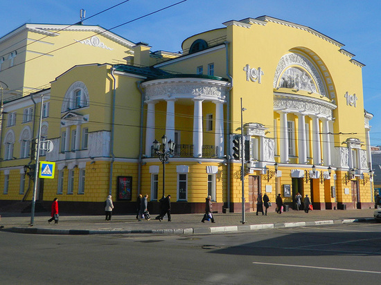 Ярославцы будут протестовать против объединения театров вешалками