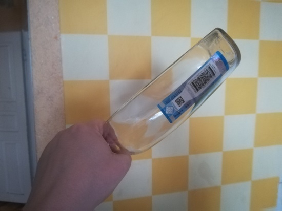 Житель Соль-Илецка угрожал собутыльнику пустой бутылкой