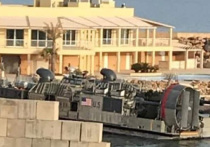 В гавани ливийской столицы Триполи замечены десантные катера Корпуса морской пехоты США