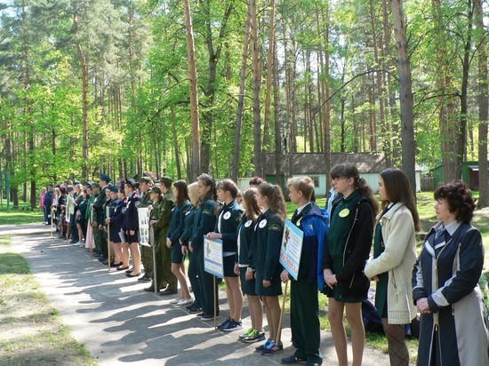 В Тамбовской области более тысяч школьников записались в "лесники"