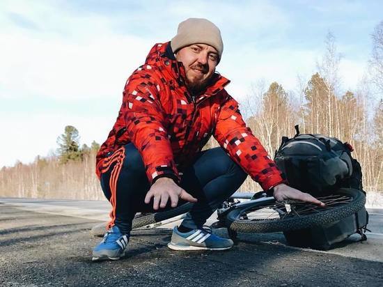 Житель Бурятии отправился в кругосветку на велосипеде ради защиты Байкала