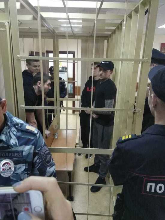 Кокорина и Мамаева доставили в суд без вещей Кокорина и Мамаева доставили в суд без вещей