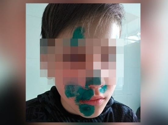 «Учитель поднял сына за шкирку и бросил лицом о бетонный пол»: жительница Республики Алтай рассказала об инциденте в школе
