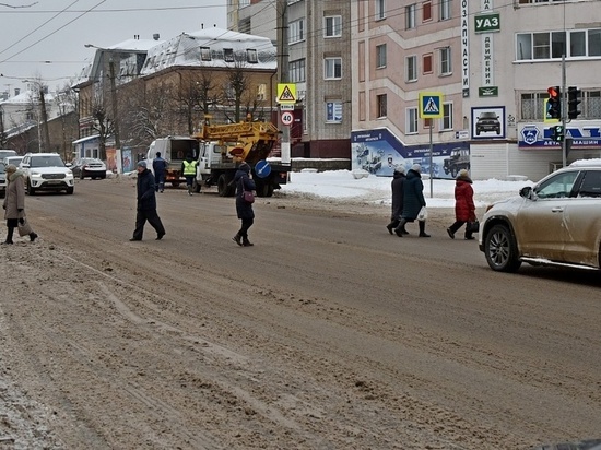 В Кирове 100 млн рублей пустят на светофоры около школ