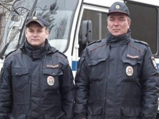 Ивановские полицейские вывели с пожара двух женщин, уже потерявших ориентацию в пространстве