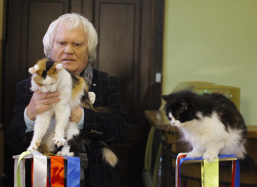 Юрий Куклачев празднует 70-й юбилей: добрый клоун и его кошки