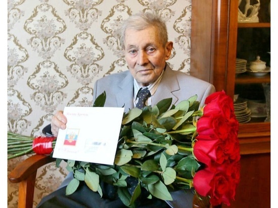 Сельский дом культуры. Поздравляет тружеников. Поздравляет тружеников. Поздравление труженикам тыла. Благодарность труженикам тыла с днем победы.