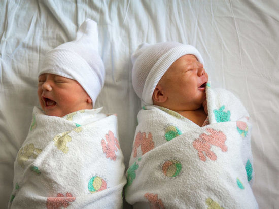 Почти 100 пар двойняшек родилось в Хабаровском крае с начала года