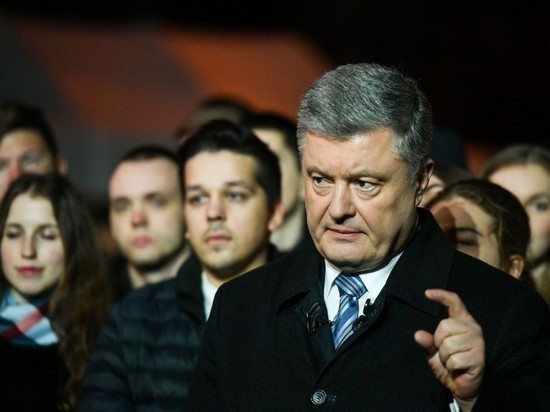 Зеленский заявил, что не уважает Порошенко, так как тот постоянно оскорблял его