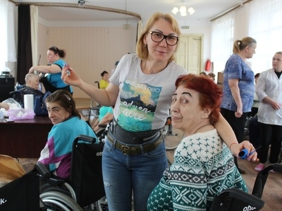 В Тверской области дом престарелых превратили в салон красоты