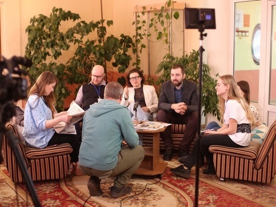 В Твери участники "Кабинета" поговорили о молодёжной журналистике