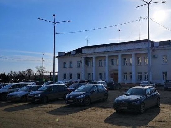 Дончане не хотят «лицезреть» парковку чиновников на главной площади