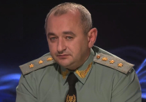 Журналист Василий Крутчак сообщил на своей странице в Facebook, что главный военный прокурор Украины Анатолий Матиос сбежал за границу
