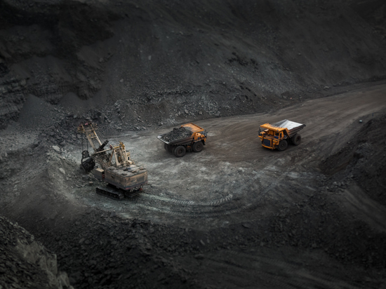 Разрез «Степной» является активом компании «Русский Уголь», входящей в группу «САФМАР» Михаила Гуцериева  в Республике Хакасия