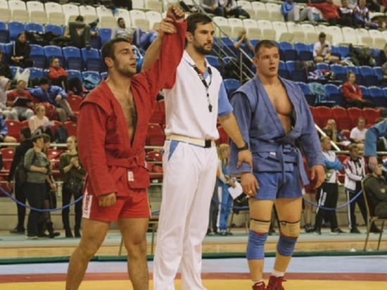 Калининградский самбист привёз с Кипра бронзовую медаль чемпиона Европы