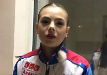 Знаменитый фигурист обвинил 15-летнюю Анастасию Тараканову в том, что она постоянно ревела. Фигуристка в ответ заявила, что группы у Плющенко переполнены, а льда не хватает для нормальной подготовки. 