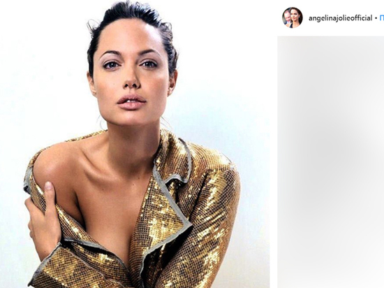 Анджелина Джоли сменила фамилию, избавившись от надоевшей приставки