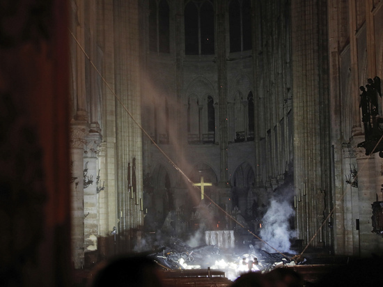 Какие сокровища собора Парижской Богоматери удалось спасти