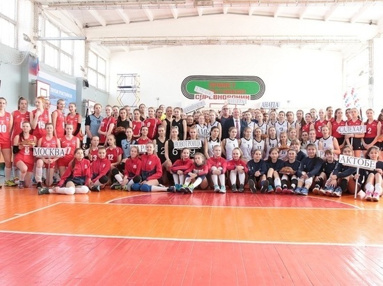 В Новотроицке при поддержке Металлоинвеста прошел международный турнир по волейболу