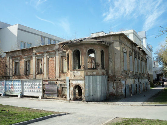 Памятник в центре Екатеринбурга отдали Центру исламской культуры