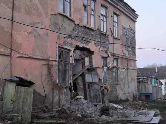 Жильцов из обвалившегося дома в Богородицке переселят в общежитие