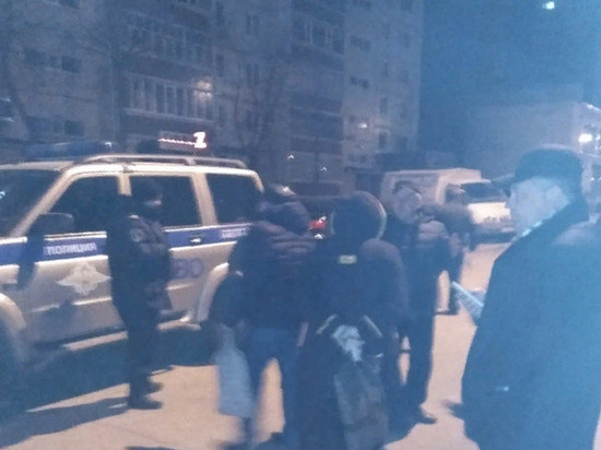 Ночью из "заминированного" дома в Ульяновске эвакуировали 152 человека