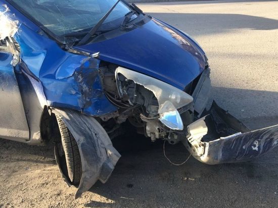 Пьяный новокузнечанин влетел в столб и разбил свой автомобиль