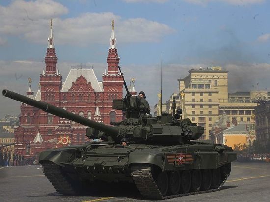 Танк Т-14 "Армата" получил противоскользящее покрытие
