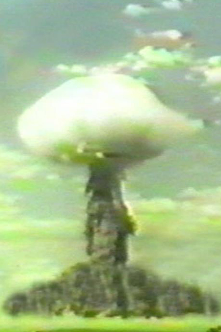 Тоцкое 1954. Атомный взрыв 1954 Тоцкое. Ядерный взрыв на Тоцком полигоне в 1954. Учения на Тоцком полигоне. Тоцкий полигон 1954.
