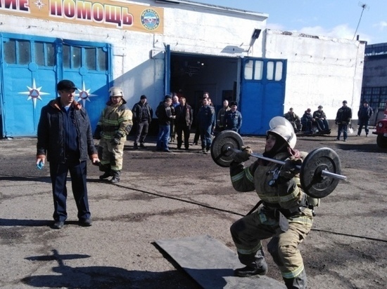 Беловчане посоревновались в пожарно-спасательном многоборье