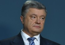 Президент Украины Петр Порошенко выступил на Майдане в преддверии дебатов на стадионе «Олимпийский», трансляция ведется в Facebook Порошенко