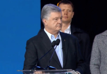 Кандидат в президенты Украины Петр Порошенко назвал Владимира Зеленского слабым президентом, который не сможет противостоять угрозы со стороны России