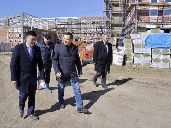 Школу в микрорайоне Лесной в Иркутске достроят в 2019 году