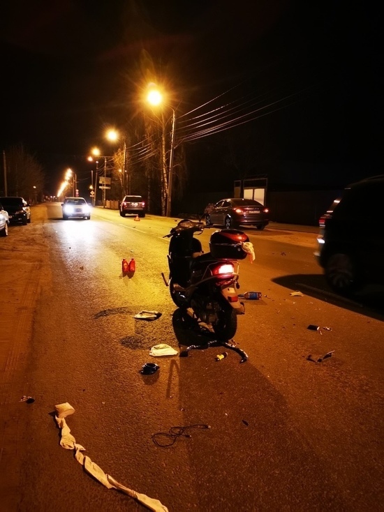 В Тверской области пассажир скутера попал в реанимацию после ДТП
