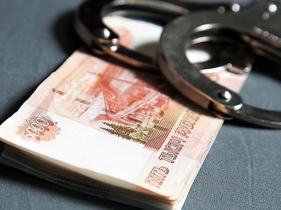 Случайный гость похитил у жителя Твери 300 тысяч рублей