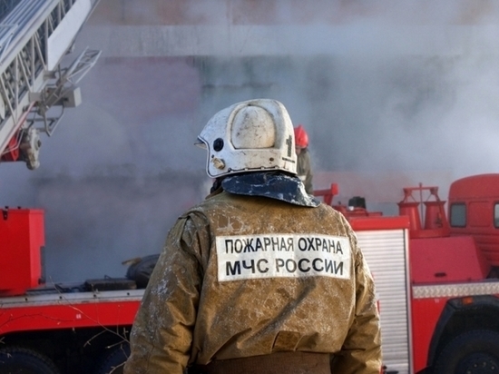 В Светлогорске потушили шпалы, в Багратионовске — дерево и кровлю